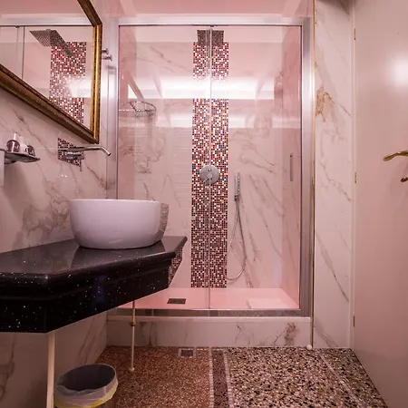 Trastevere Royal Trilussa Guest house Rome