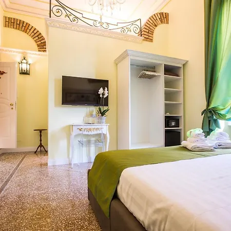 Trastevere Royal Trilussa Rome